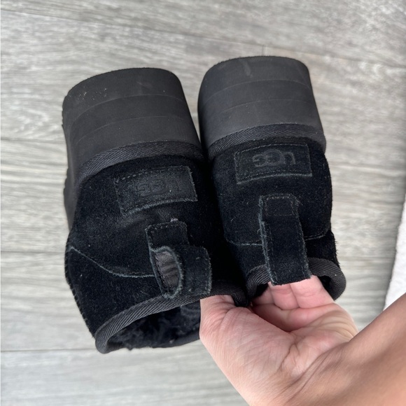 UGG Black Classic Ultra Mini Platform Boots 8 - Picture 7 of 13